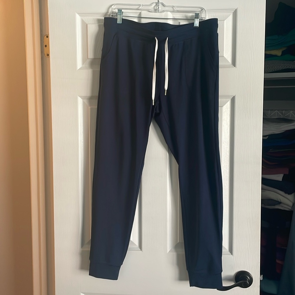 Zyia joggers